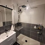 Antinea 아파트 아그